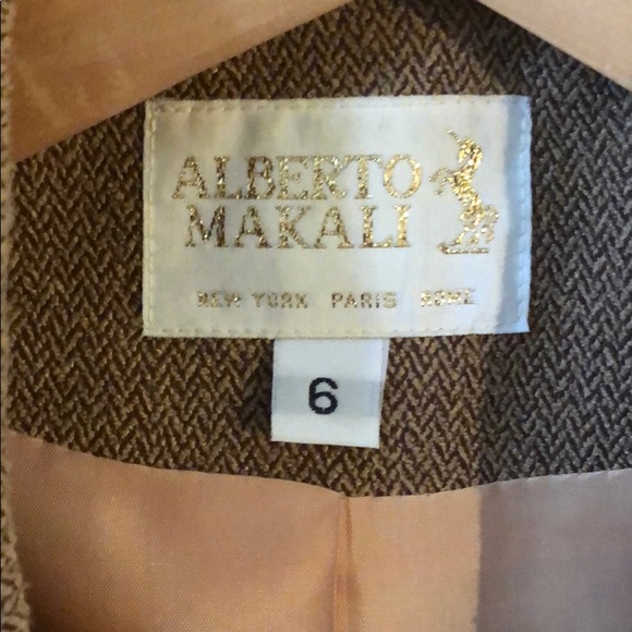 Alberto Makali Skirt Suit - Picture 2 of 6